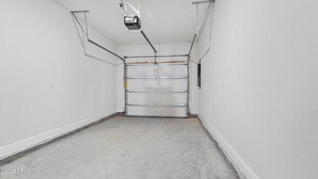 Building Photo - 1674 Caleigh Ct
