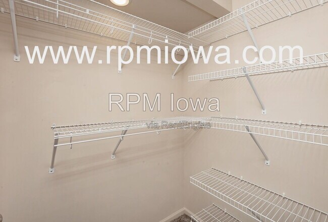 Building Photo - 3108 NW 19th St
