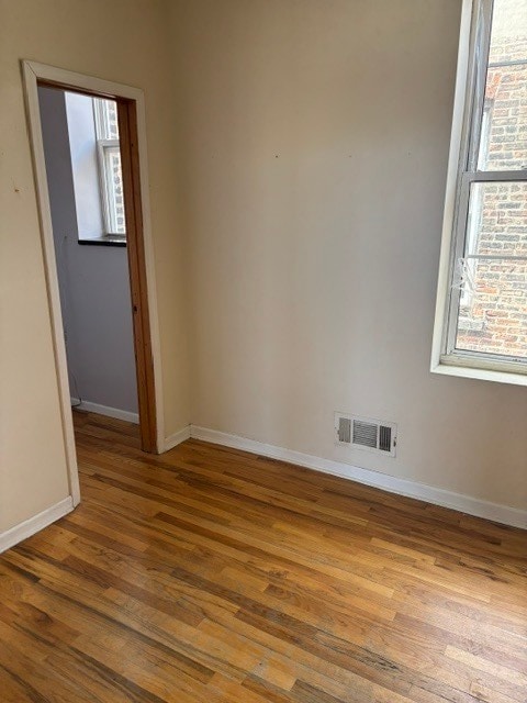 Building Photo - 2856 W Roosevelt Rd