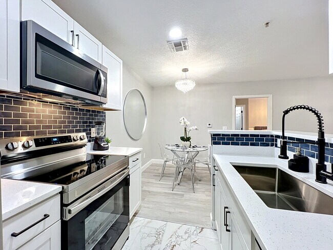 Building Photo - South Kirkman Road, Orlando, FL 32811 - 2 BR 2 BA condo