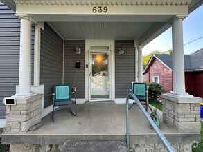 Building Photo - 639 Park St
