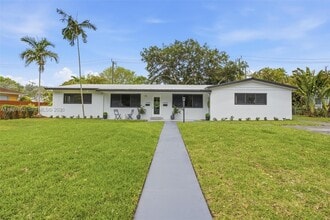 Building Photo - 11436 SW 81st Rd