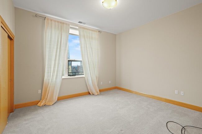 Building Photo - 1111 N Marshall St