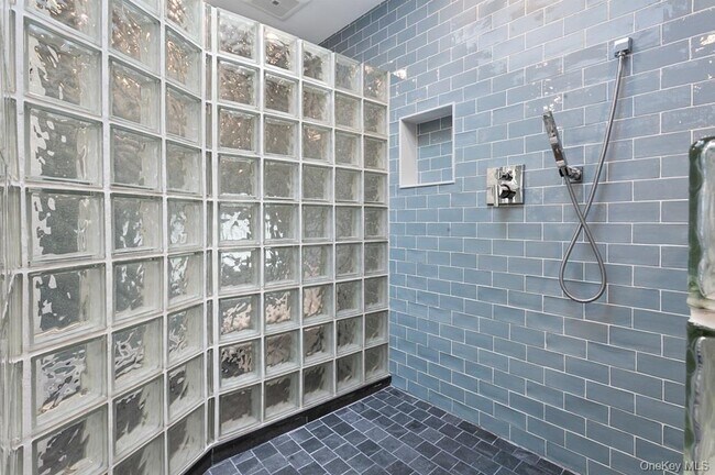 Building Photo - 21 Beech Hill Ln