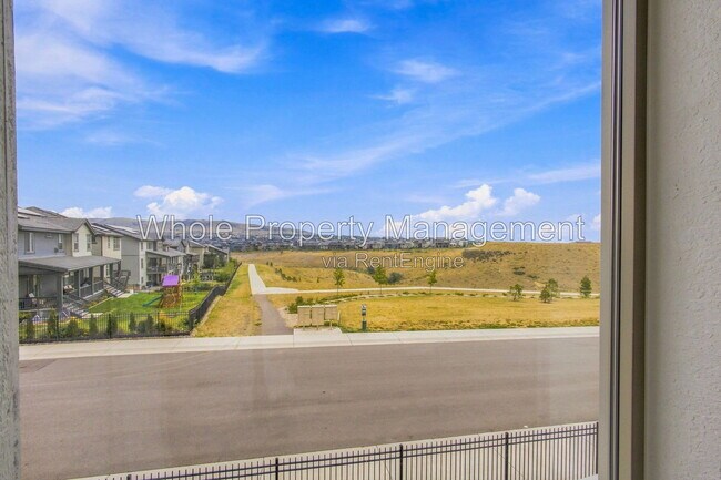 Building Photo - 15612 W Floyd Dr