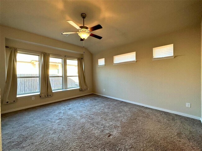Building Photo - 3117 Hidalgo Loop