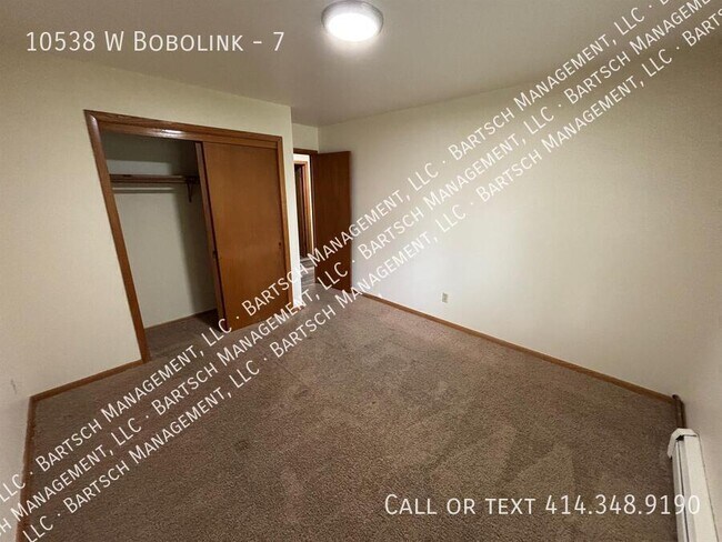 Building Photo - 10538 W Bobolink-7