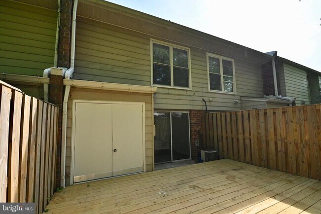 Building Photo - 2165 Ferguson Pl