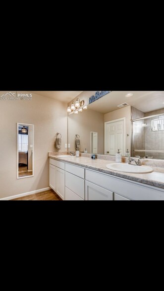 Bedroom #1 of 4 Master Bath - 7238 Fauna Glen Dr