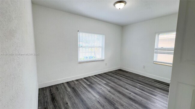 Building Photo - 1176 NW 48th St