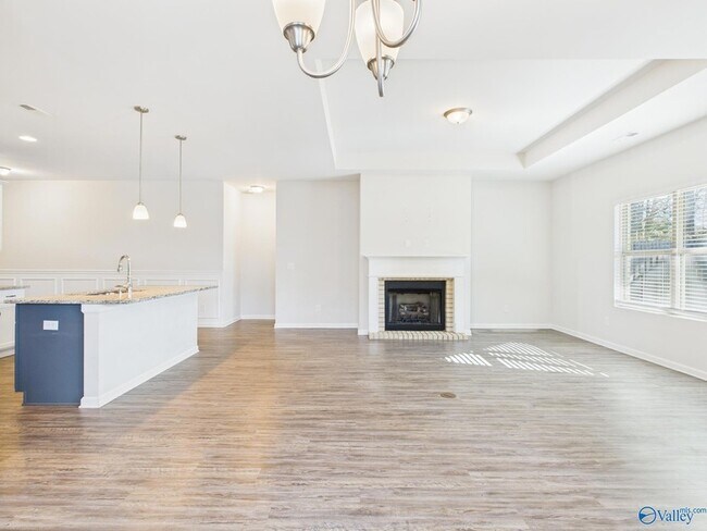 Building Photo - 149 Fernhill Dr NW