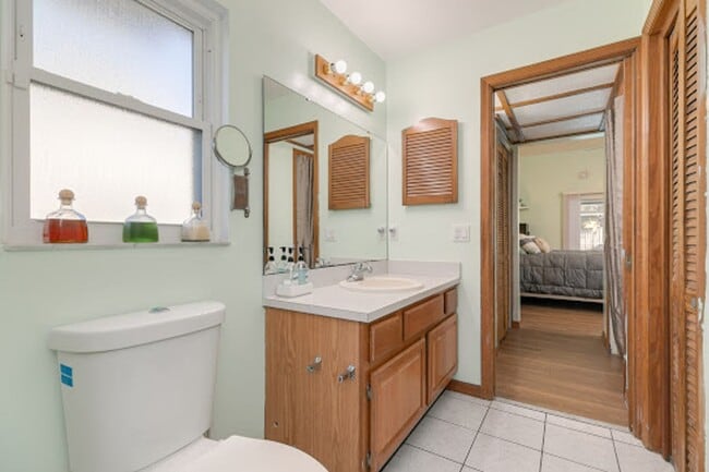 Building Photo - 6385 Banks Ave