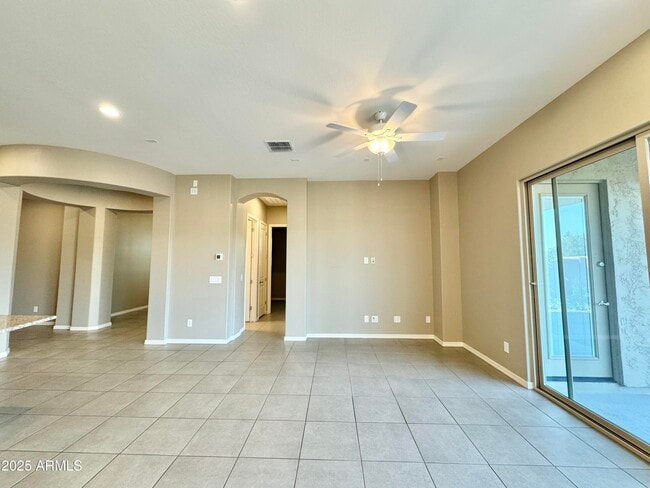 Building Photo - 2575 S Quaintance St