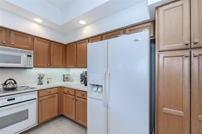 Building Photo - 3313 Sunset Key Cir