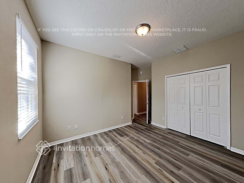 Building Photo - 13407 Paloma Dr