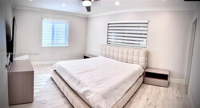 Building Photo - 19340 NE 18th Ct