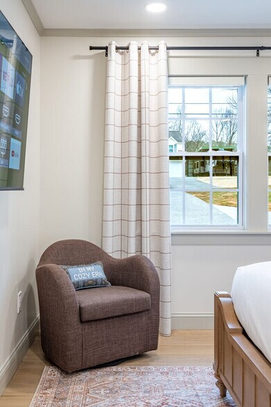 Building Photo - 29 Jennifer Ln