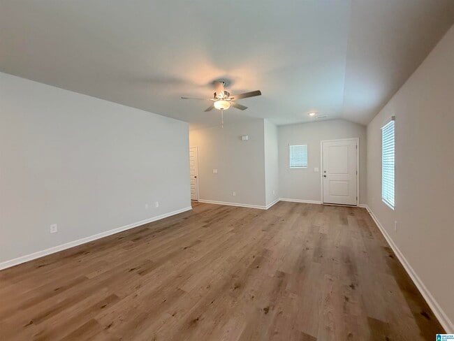 Building Photo - 155 CHALLENGER Way