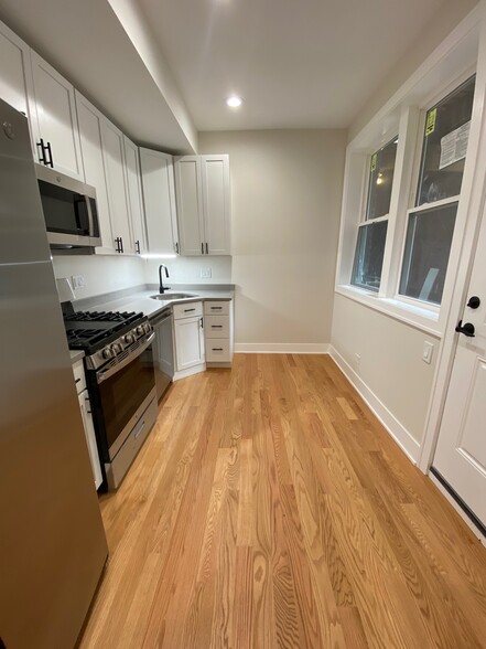 Building Photo - 1055 W Pratt Blvd