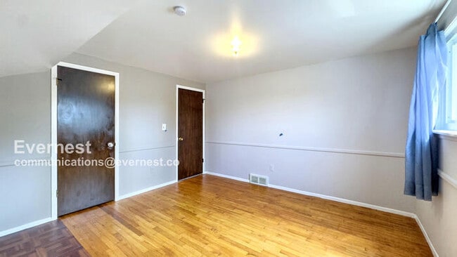 Building Photo - 12136 Brougham Dr