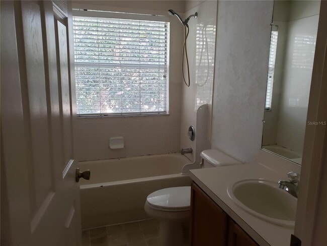 Building Photo - 3051 Ashland Ln N