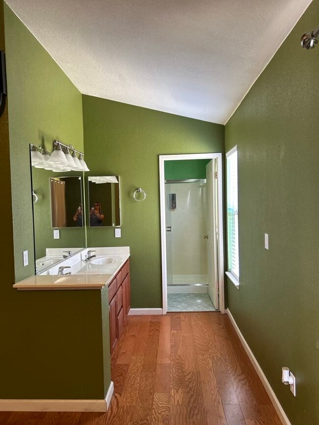 Building Photo - 1502 Barnum Ct
