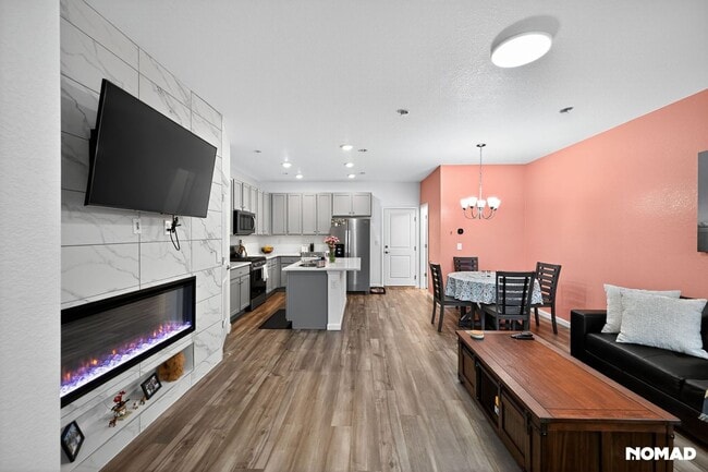 Building Photo - 18201 French Creek Ave