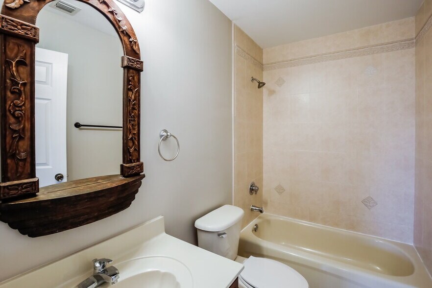 Building Photo - 2801 SW 152nd Ct
