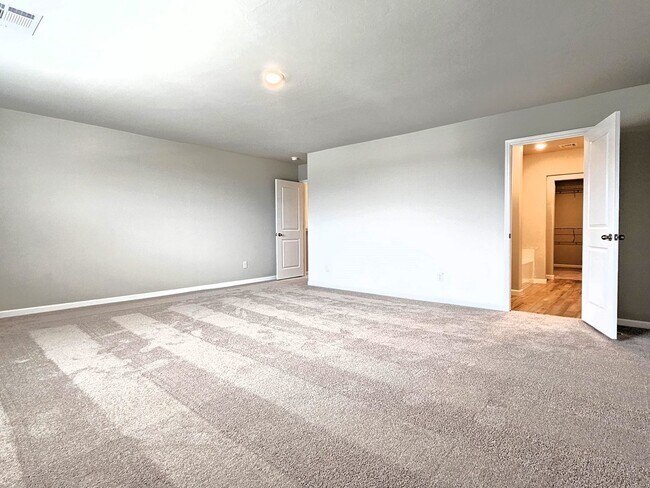 Building Photo - 1708 Amaranth Ln