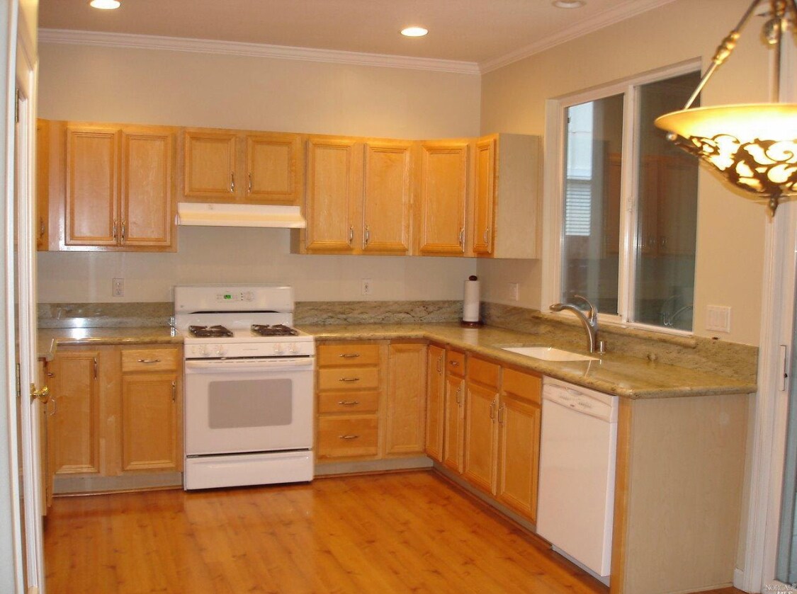 Building Photo - 4247 Flat Rock Cir