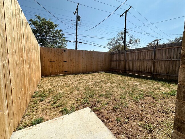 Building Photo - 2113 20th St