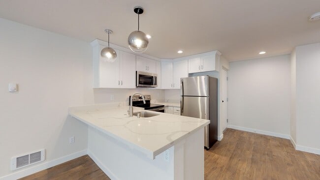 Interior Photo - Fountainside