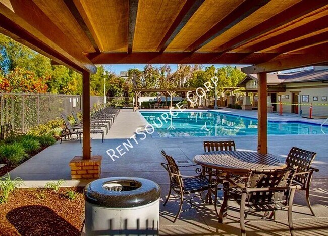 Building Photo - 24162 Willowbrooke Ct