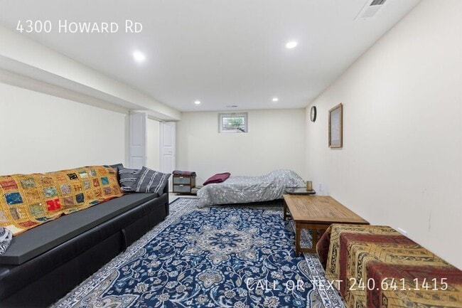 Building Photo - 4300 Howard Rd