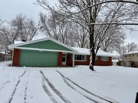 Building Photo - 813 Rockhill Ave