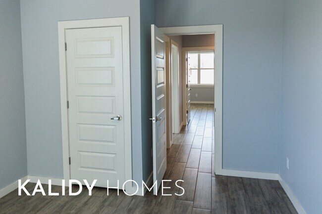 Building Photo - 1796 Salma Rd