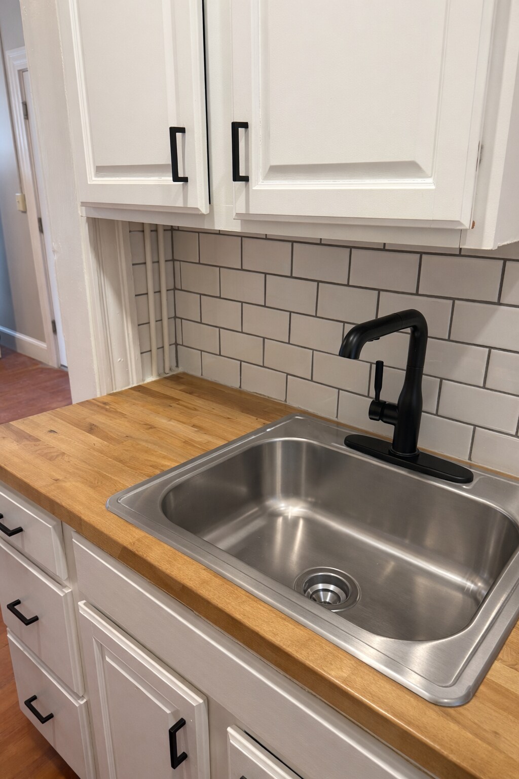 Building Photo - 49 Belden St