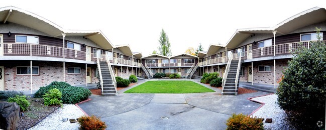 Building Photo - Highlander Apartments