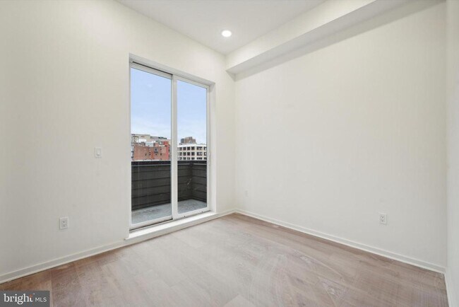 Building Photo - 225-27 N 12th St
