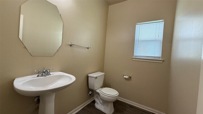Building Photo - 5127 Prosperity Cir