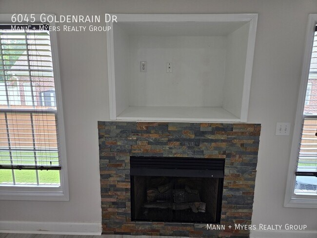 Building Photo - 6045 Goldenrain Dr