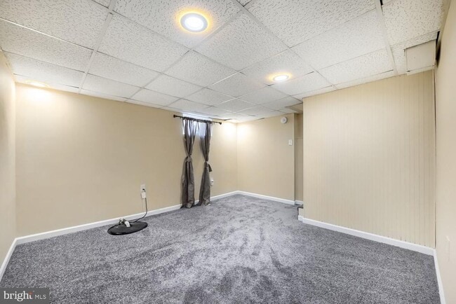 Building Photo - 6609 Fairdel Ave