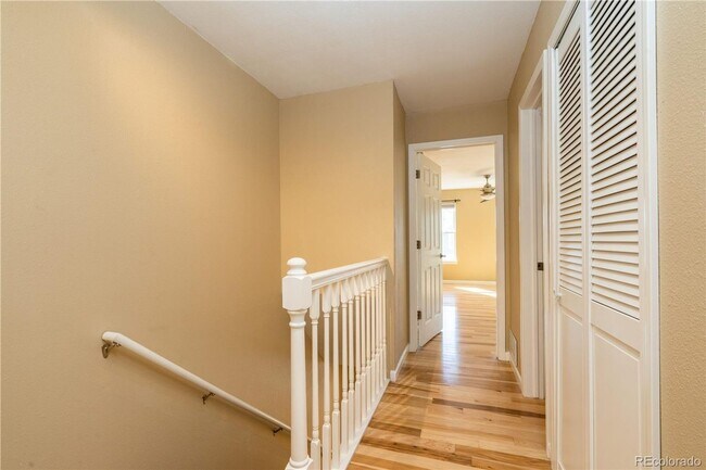 Building Photo - Beautiful Two Bedroom Two Bath Townhome in Indian Creek