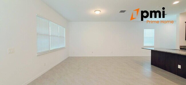 Building Photo - Luxury Living in Winter Garden – 4-Bedroom and 3.5-Bathrooms Home with Screened Patio & EV Charging