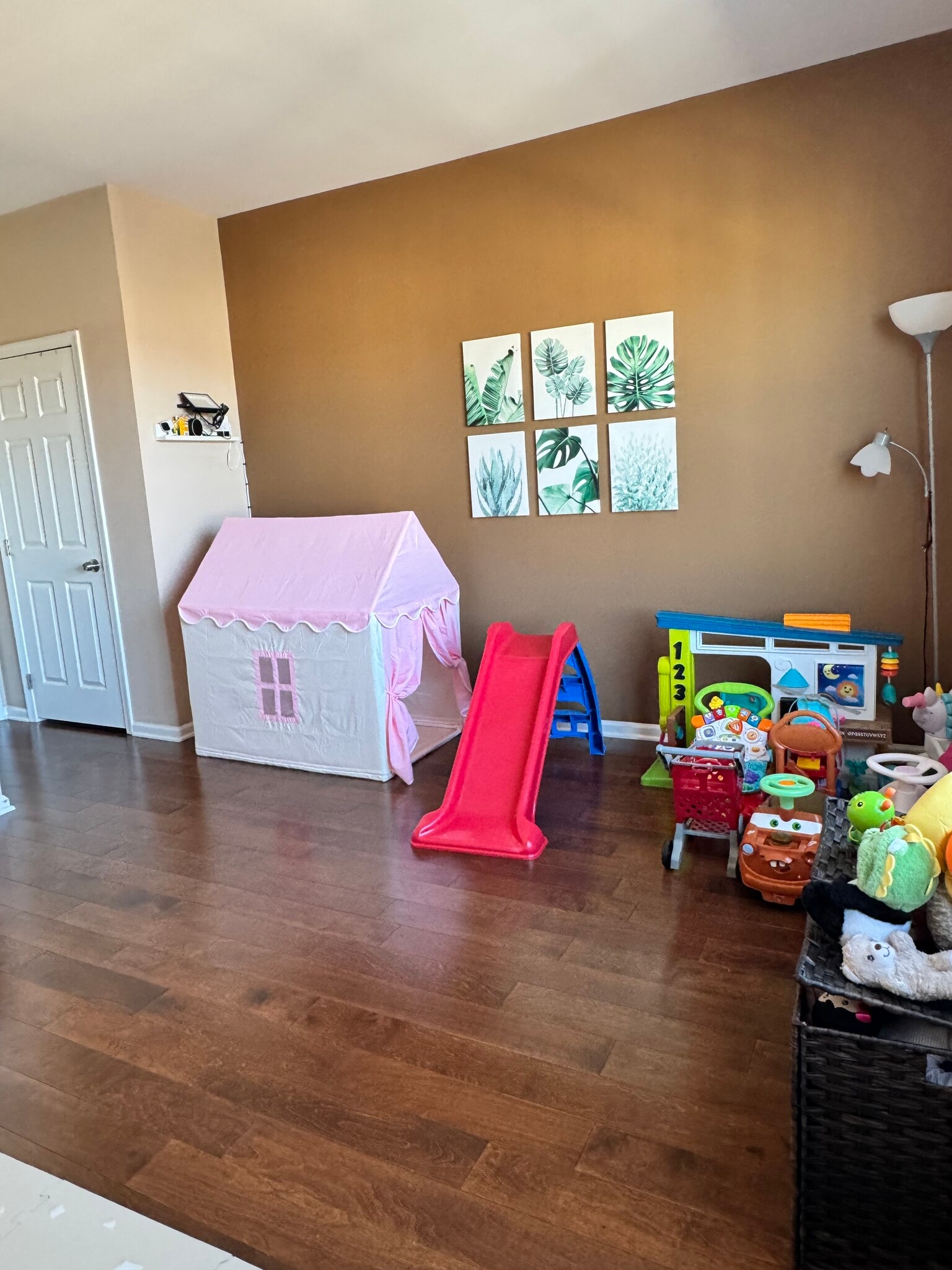 Bedroom 2 - 813 Deluca Rd