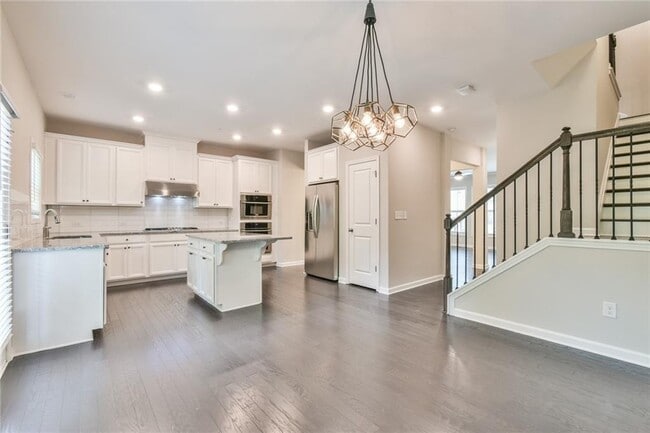Building Photo - 377 Provenance Dr