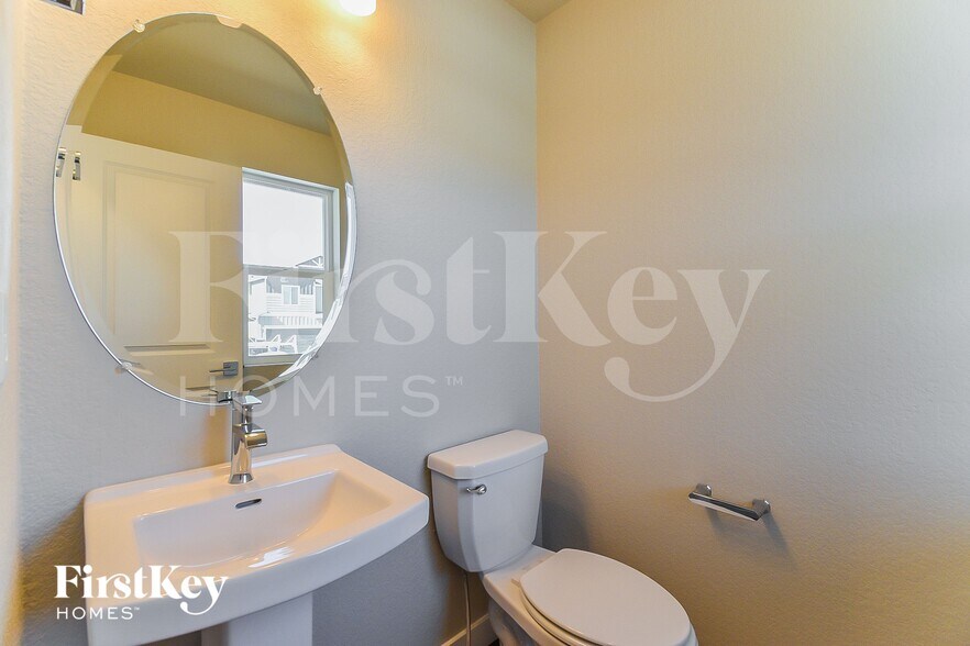 Building Photo - 10503 Horton Dr