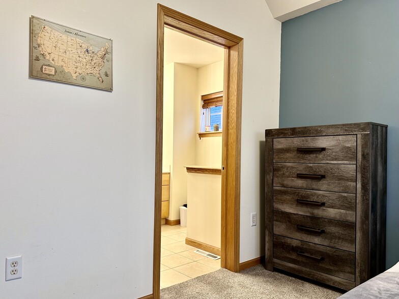 Building Photo - 7131 Discovery Ln