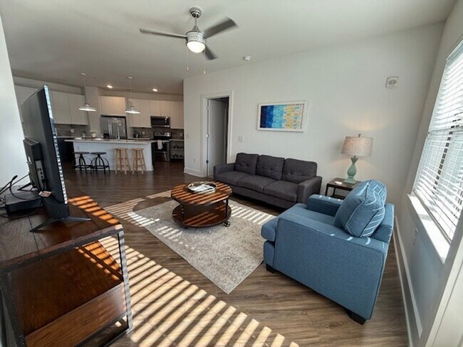 Building Photo - 1404 Lincoln Trace Cir