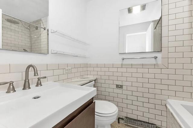 Building Photo - 1 bedroom in New York NY 10002